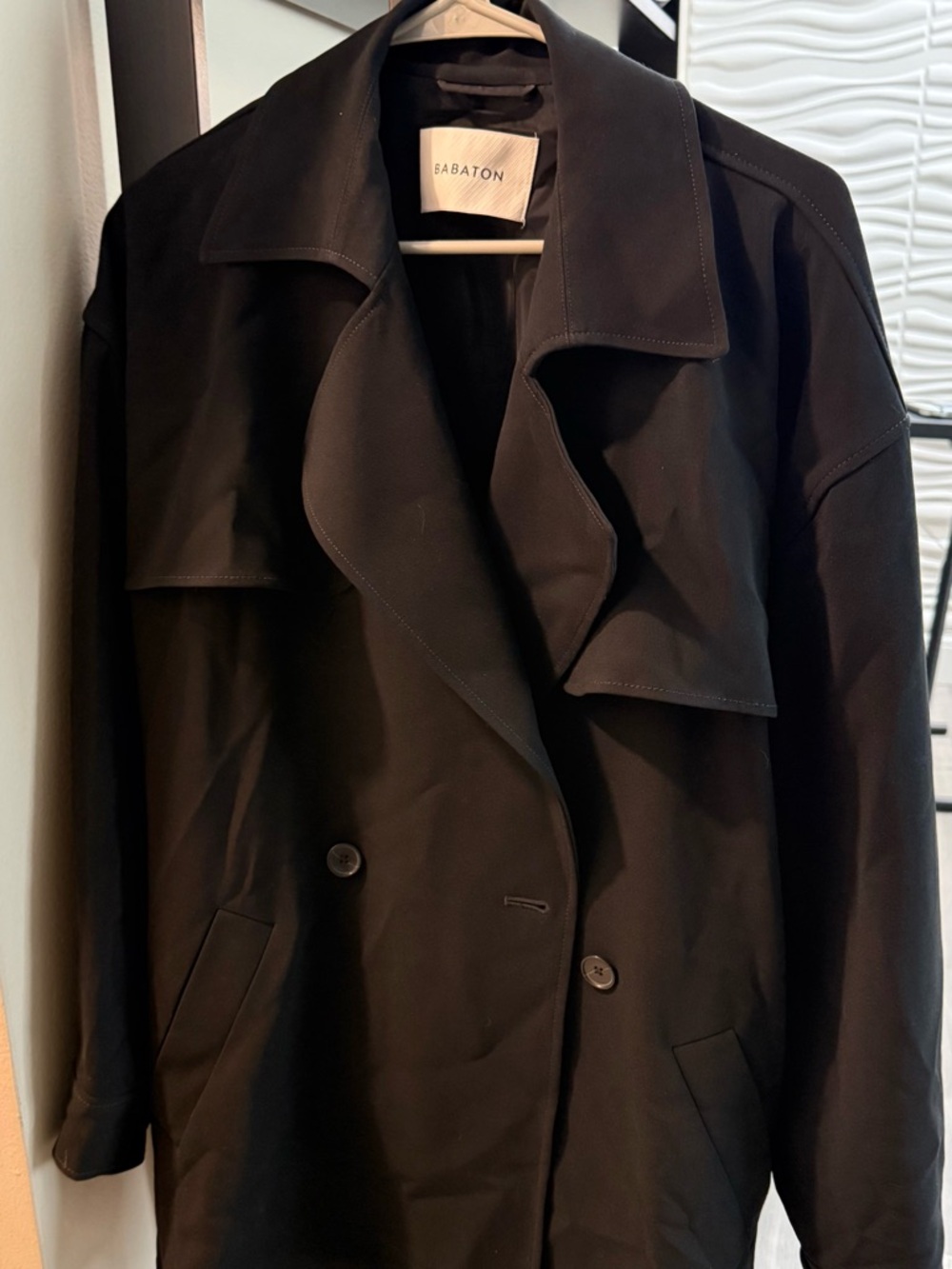 Babaton Aritzia Mid Trench Coat. Size M